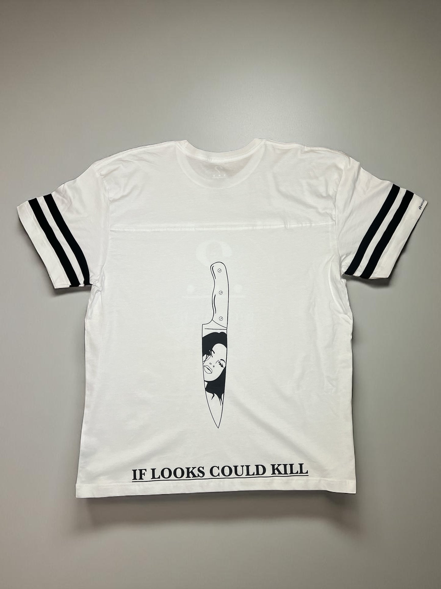 IF LOOKS COULD KILL (2/3)