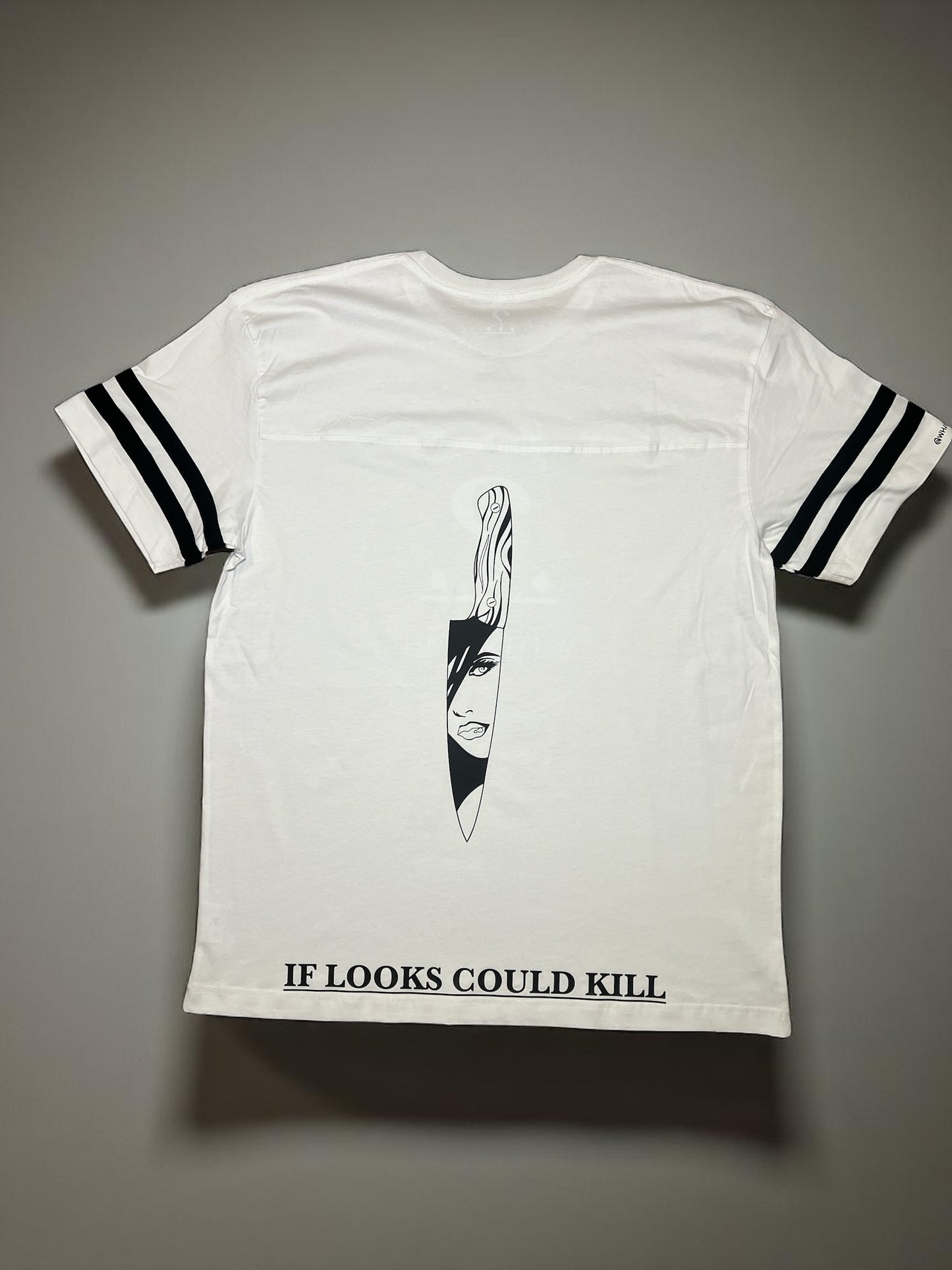 IF LOOKS COULD KILL (3/3)